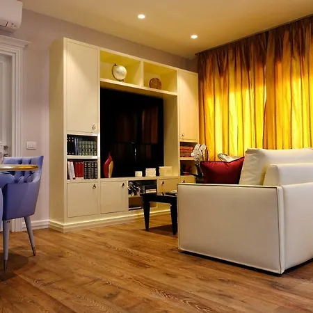 Luxury At St Peter Square 5