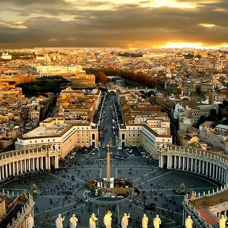 Luxury At St Peter Square 5